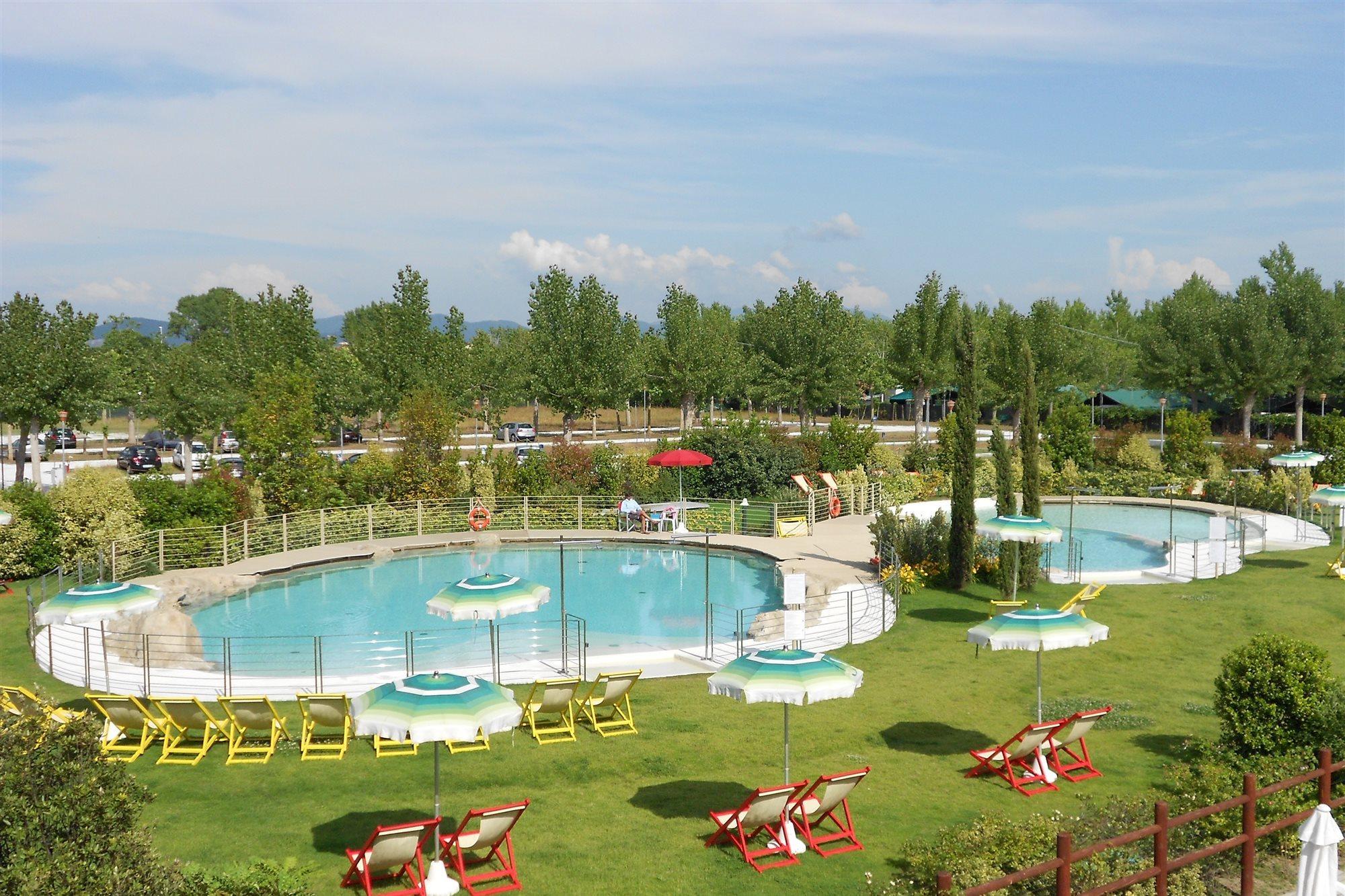 فندق Club Del Sole Viareggio Family Collection توري ديل لاغو بوتشيني المظهر الخارجي الصورة